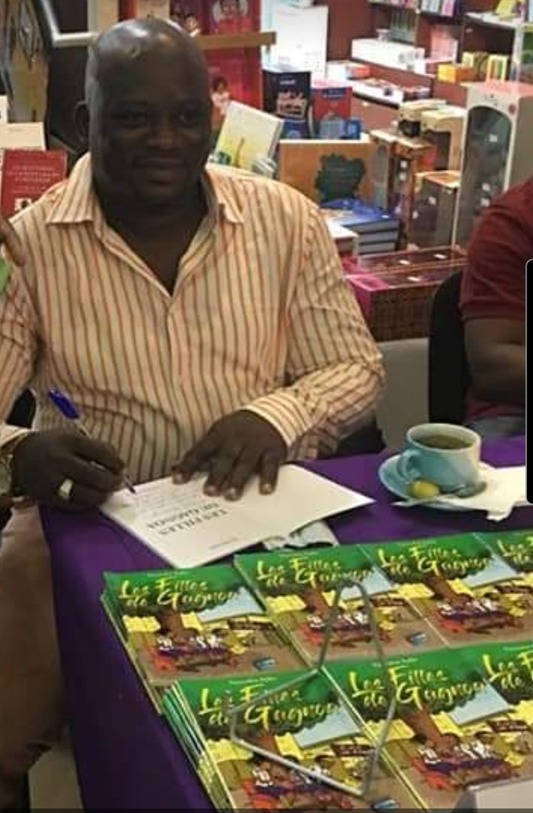 Autonomisation de la femme: l'écrivain Sylla sensibilise les femmes de Bahébé